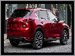 Czerwona, Mazda CX-5
