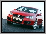Czerwony, Volkswagen Golf 5, GTI