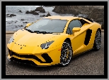 Lamborghini Aventador S, Żółte